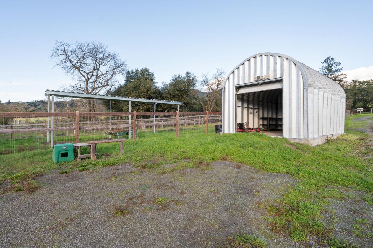 Wine Country Compound with Equestrian Facilities - photo 25