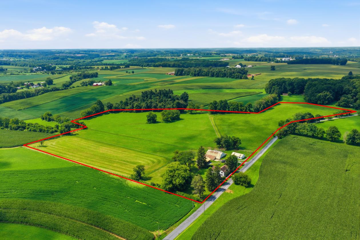 Scenic, manageable farm in Chester County! - photo 1