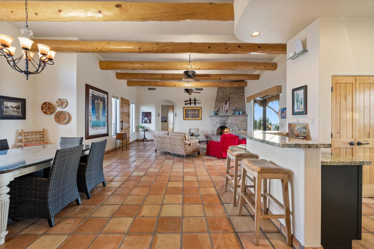 Paradise on Hummingbird Hill: Goldfield Ranch - photo 8