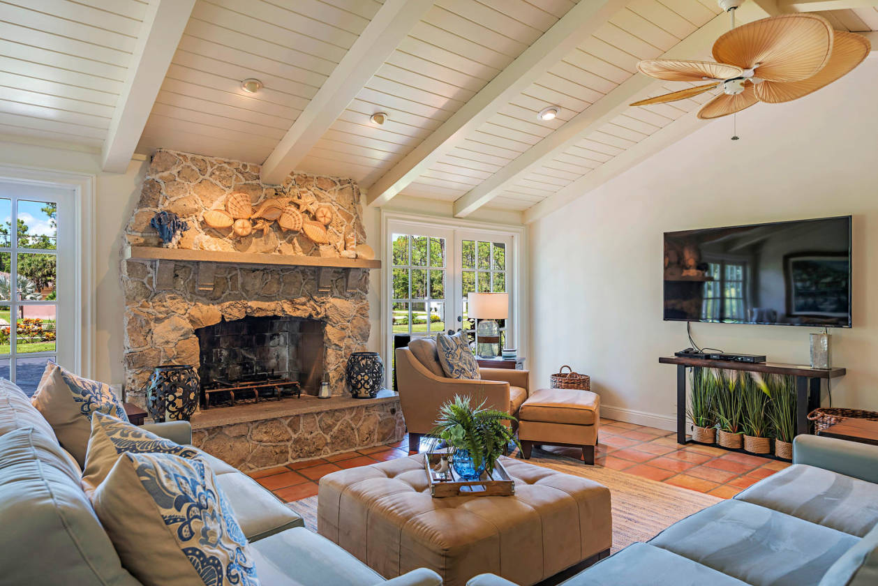 Private Equestrian Cottage in Livingston Woods Naples, Collier County