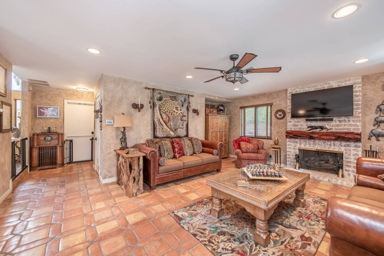 RARE HORSE PROPERTY!! Simi Valley, Ventura County, California