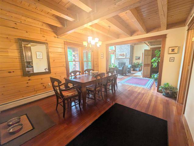 Beautifully crafted log cabin with lake frontage - photo 5
