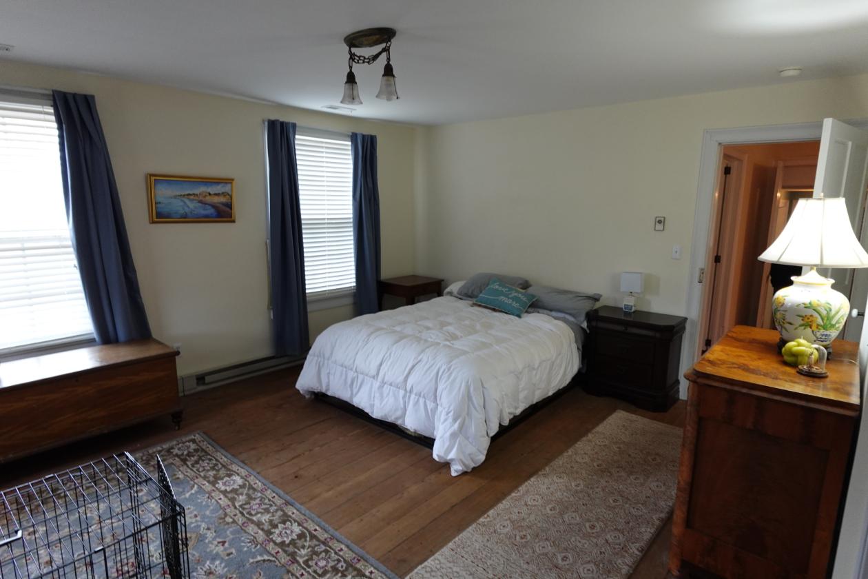 1845 Farmhouse & Exceptional Equestrian Amenities - photo 23