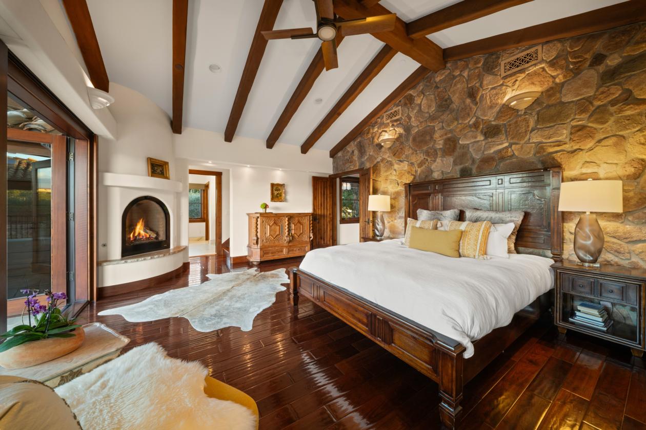 Old World European charm meets California - photo 24