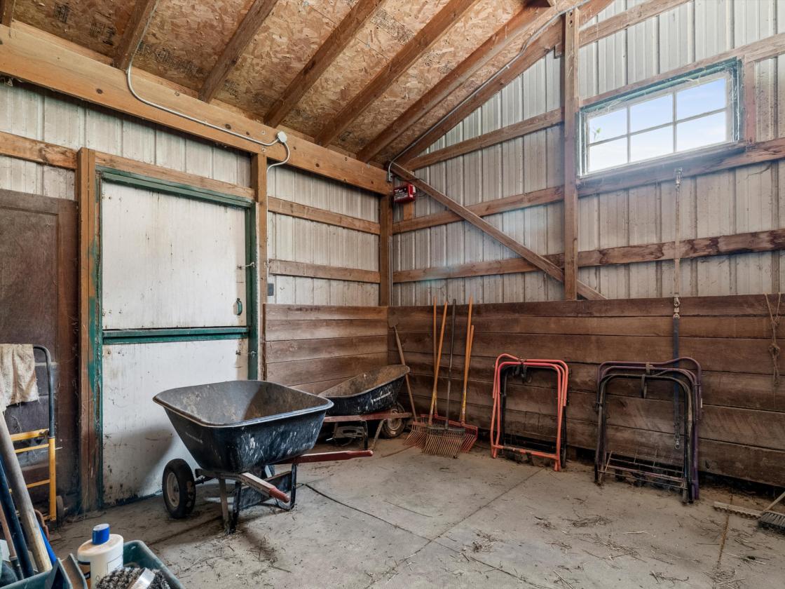 15 Acres Equestrian Living – Barn Arena Round Pen - photo 23