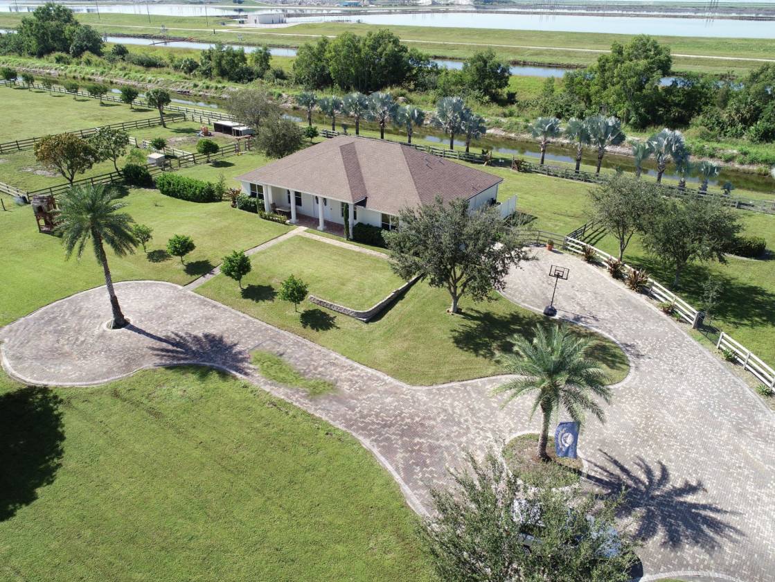 Deer Run 5 acres 4Bed/3 Bath property with Equestrian Expansion... Loxahatchee, Palm Beach