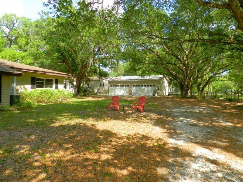 REDUCED! Country Estate on 10 Acres with Main House, Guest... Arcadia