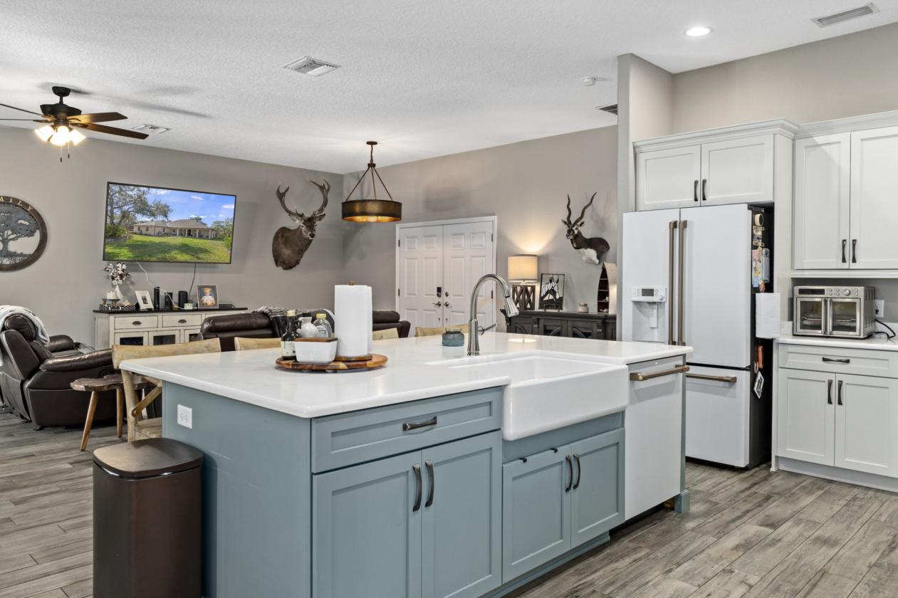 2023 Built Mini-Farm in Pine Ridge Estates - photo 8