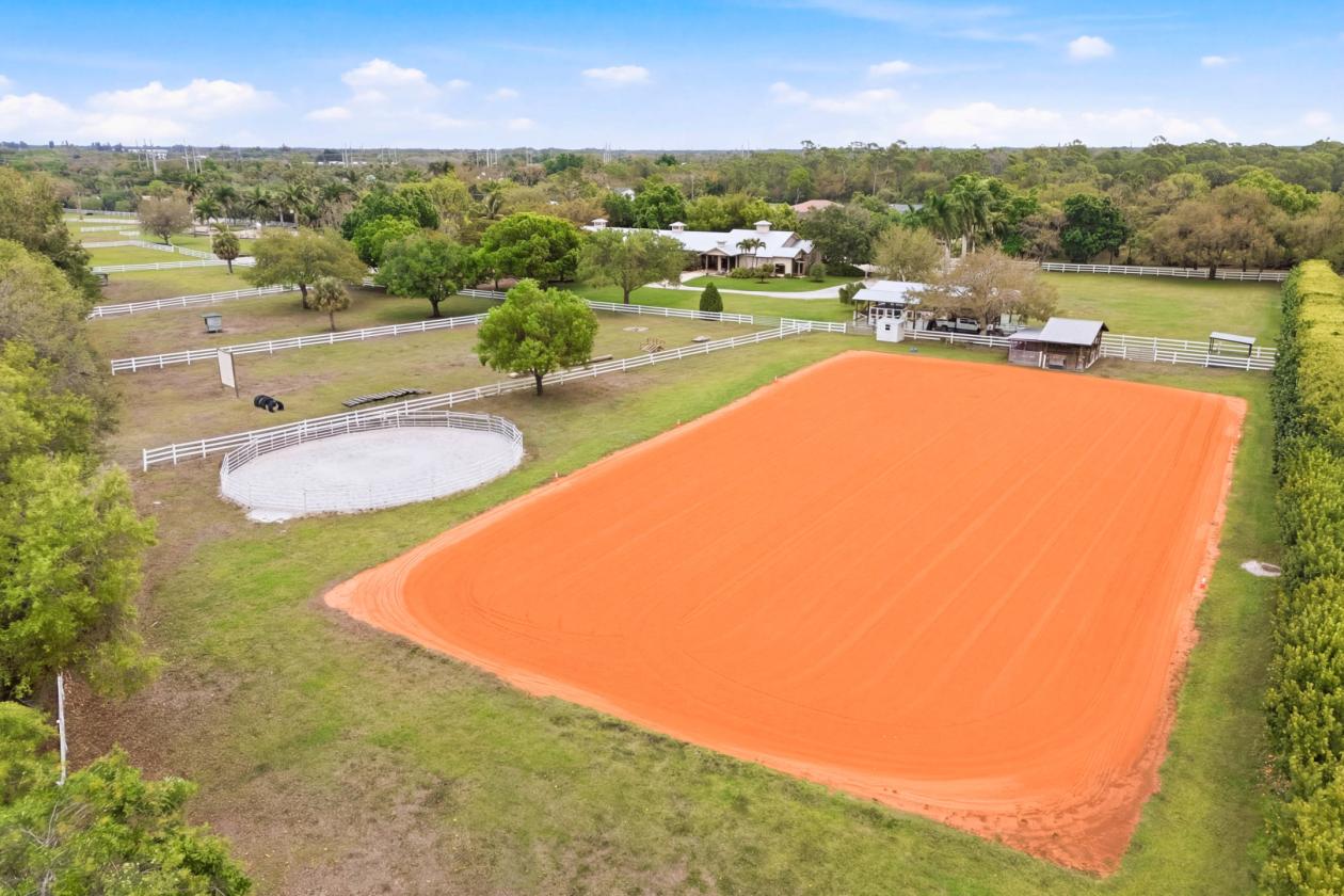 Equestrian Facility in Buckingham - photo 7