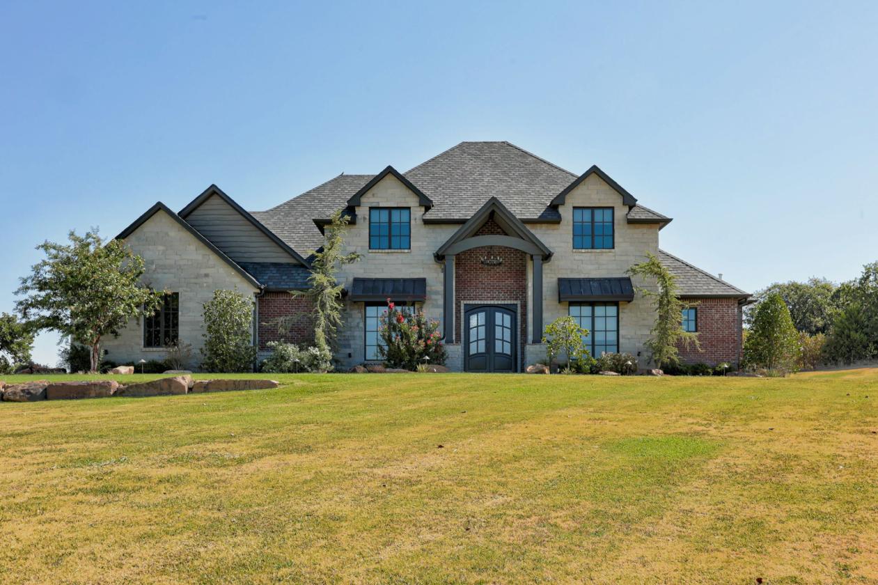 Luxury Living Meets Equestrian Elegance! - photo 2