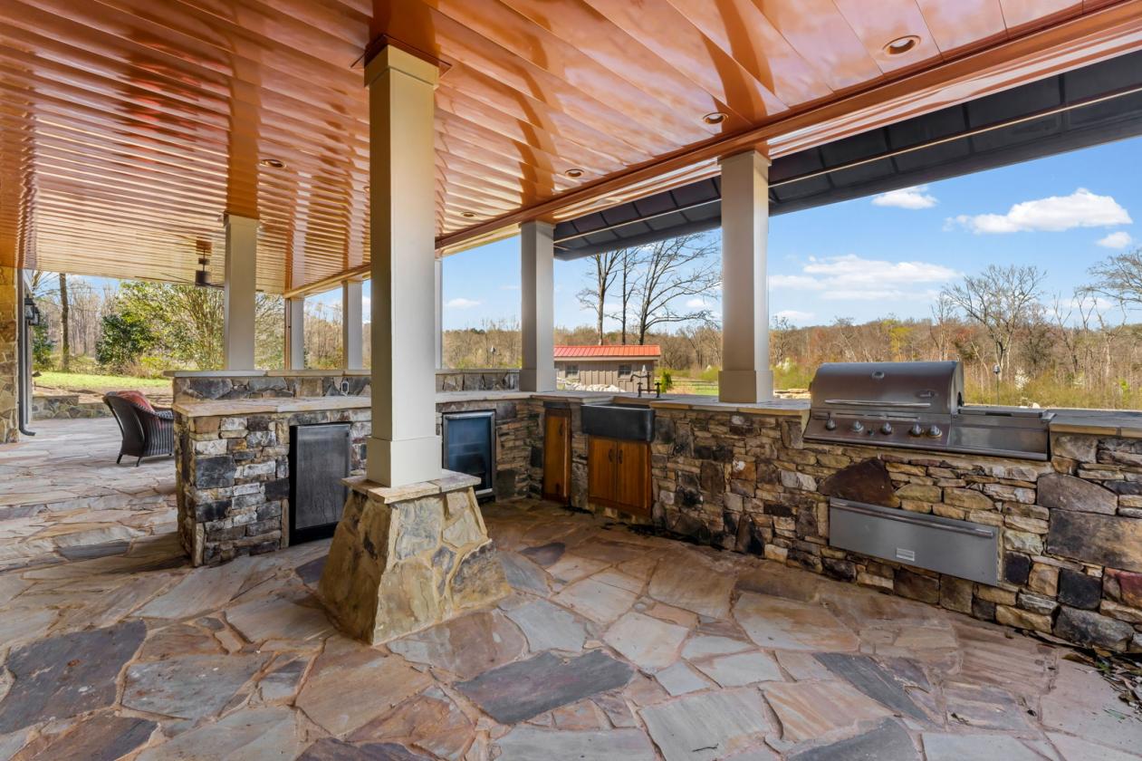 Luxury Equestrian Estate On 48 Acres - photo 23