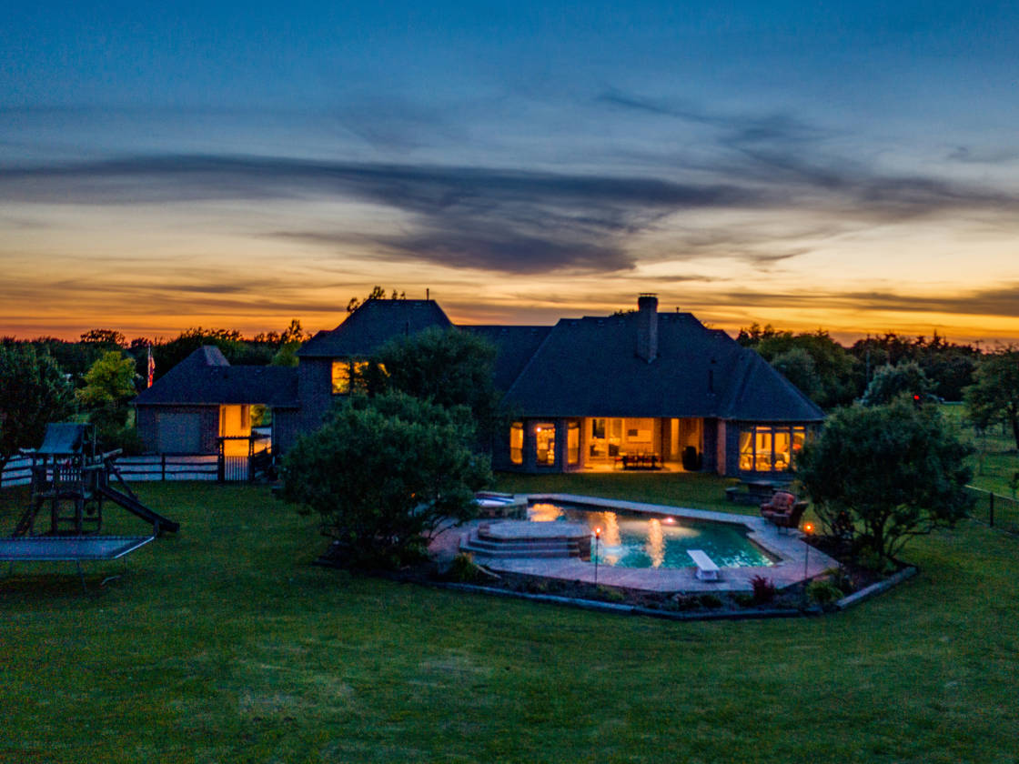 Luxury equestrian estate for sale with dressage arena and barn Heath