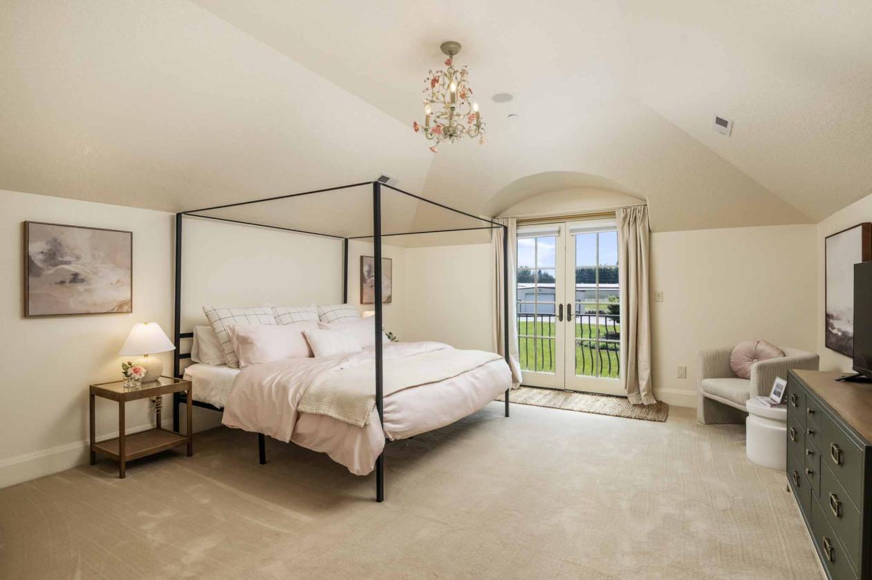 Luxury Equestrian Estate with Indoor Arena - photo 22