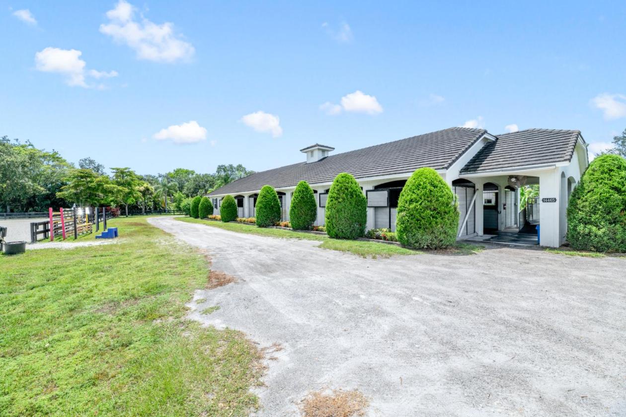 2.6 acre farm on Rolling Rock - photo 20
