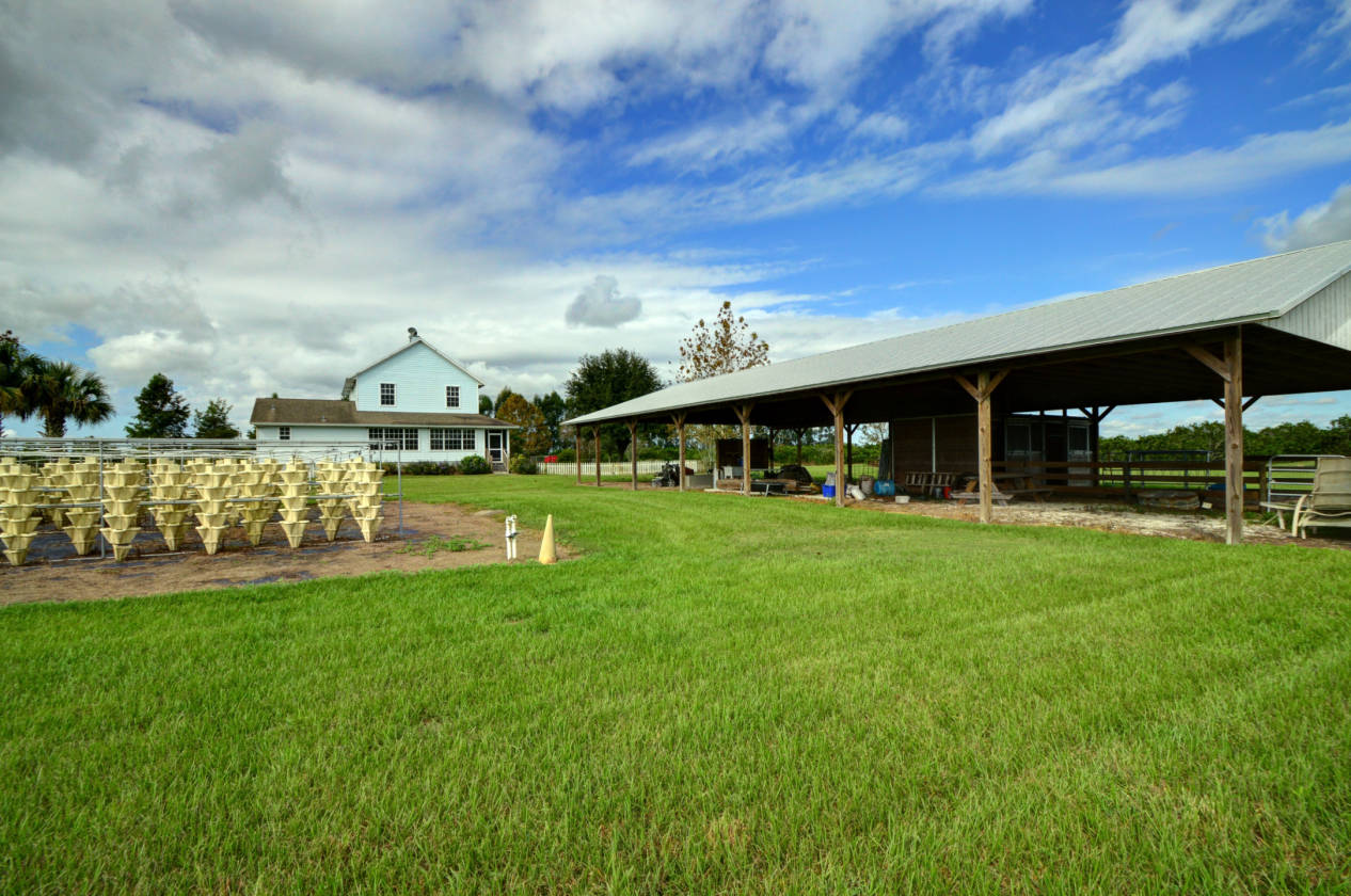 Enjoy the Country Life on a 20 Acre Farm Home! Vero Beach, Indian