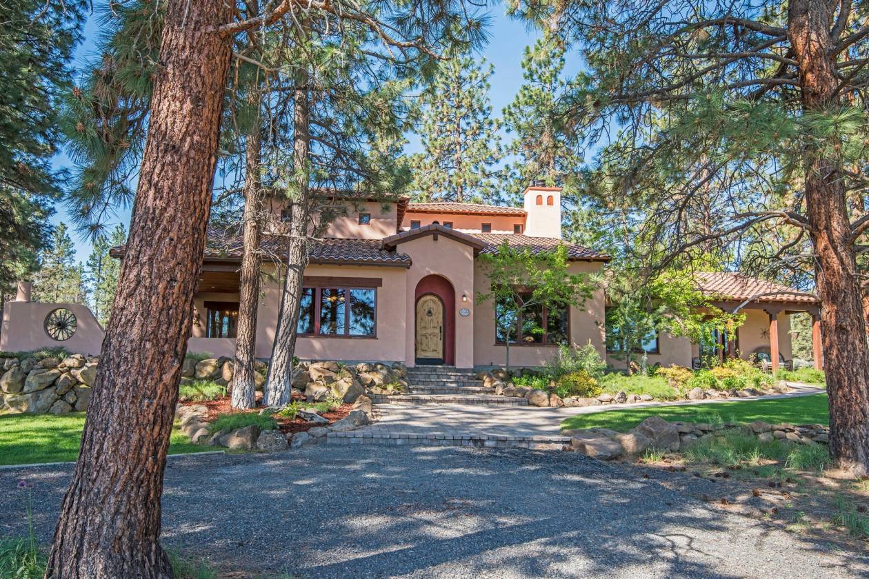 Spanish Style Hacienda Ranch | Sisters, Deschutes County ...