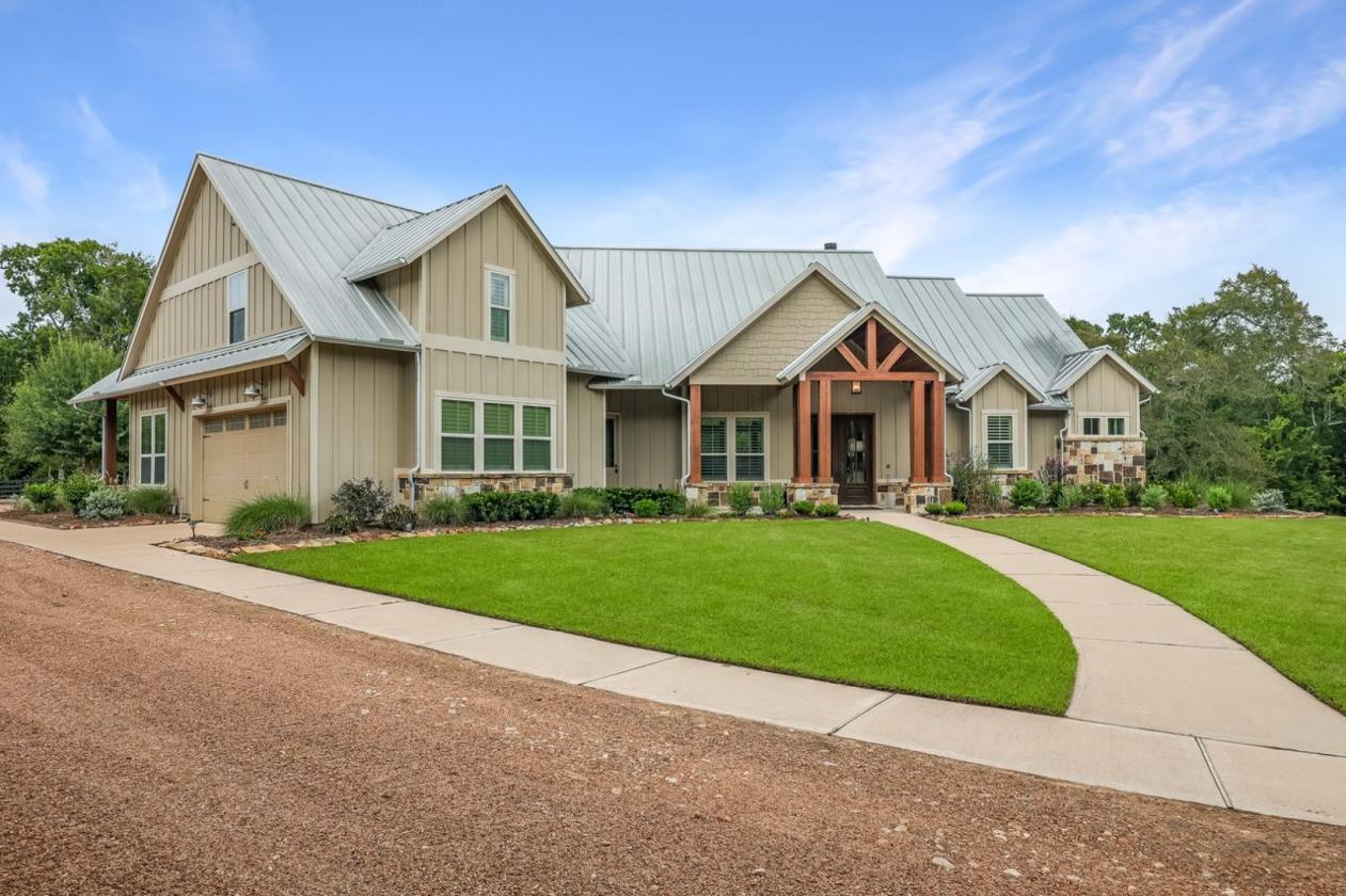 13.6 Acres of Luxury in the Gated Community - photo 19
