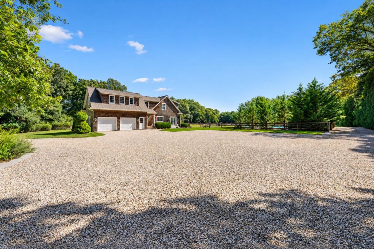 Private Retreat Set on 5.54 Acres | East Moriches, Suffolk County, New York