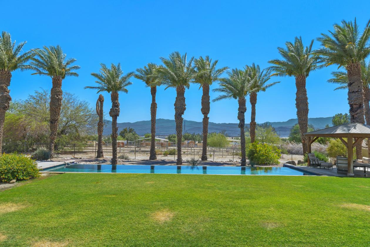 Gated Equestrian Estate with Arena & 4-Stalls - photo 23
