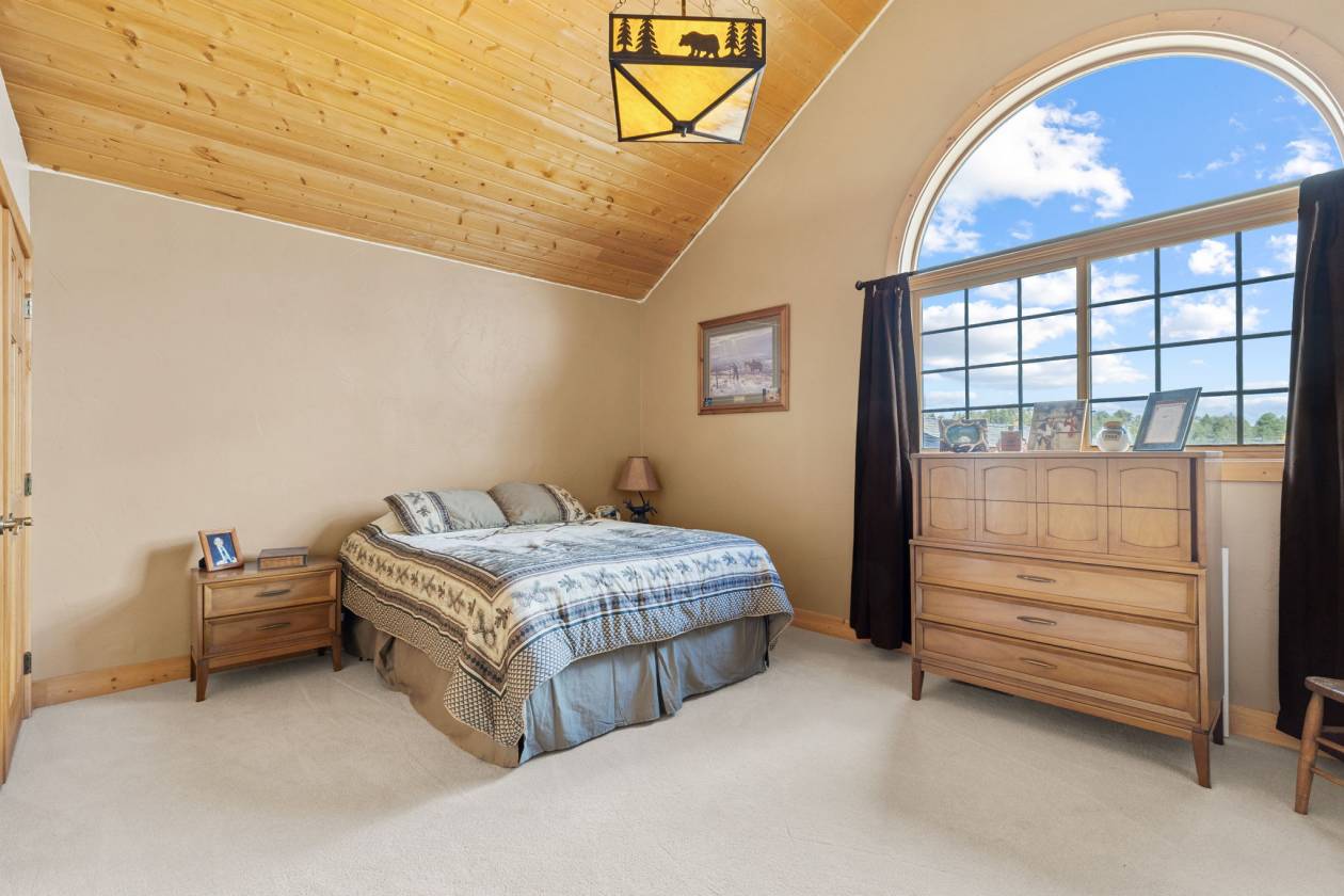 360 Degree Mountain Views for your Horses! - photo 25