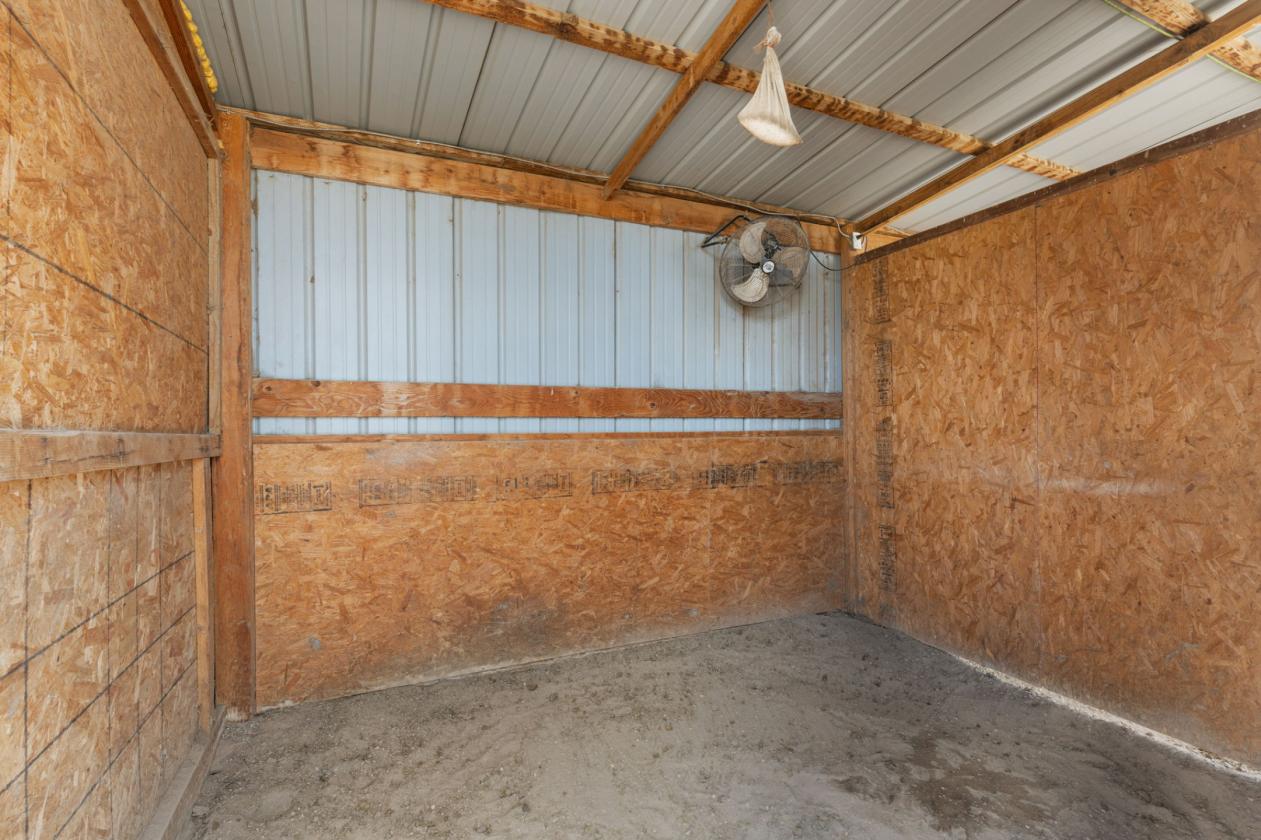 Turn-key equine facility just outside of Fountain! - photo 9