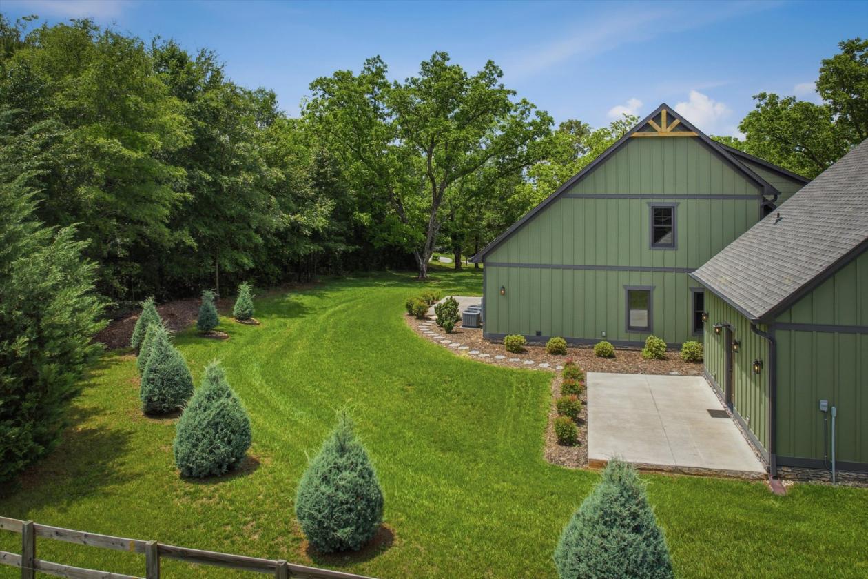 7 Acre Horse/Hobby Farm with Craftsman Style Home - photo 30