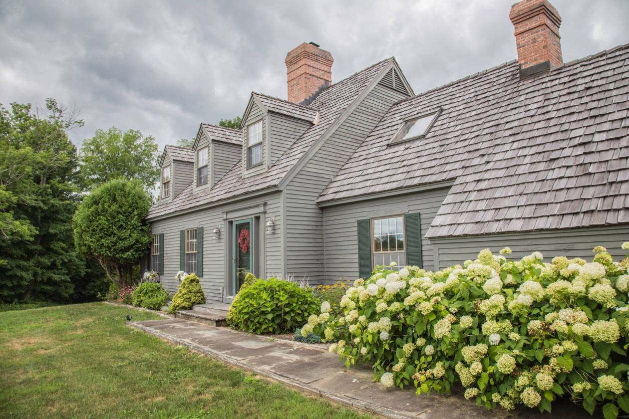 Exceptional Vermont Setting with 6 Stall Barn on 16 Acres