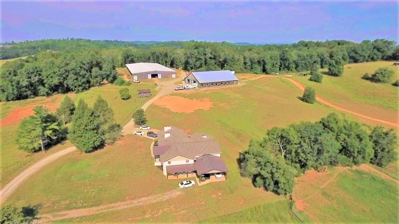 Beautiful Horse Farm on 37.88 in the Knoxville Tennessee area | Lenoir ...