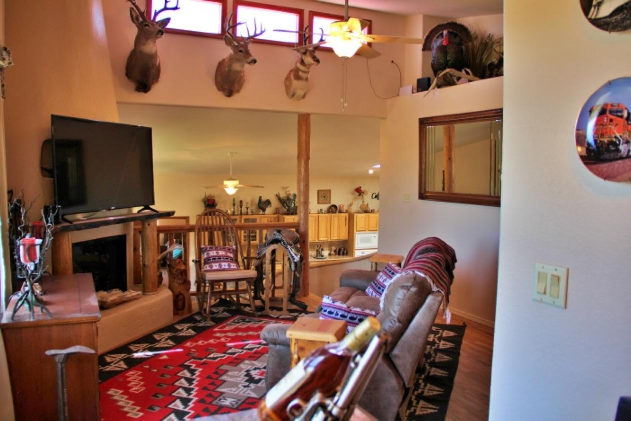Luxury equestrian property - photo 12