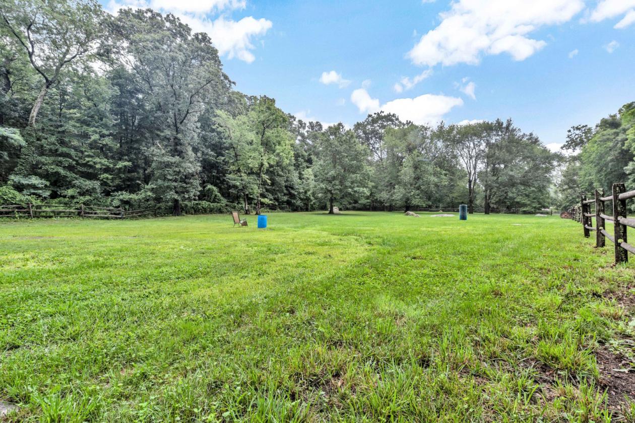 Serene 7.74 Acre Equestrian/Hobby Farm! - photo 27