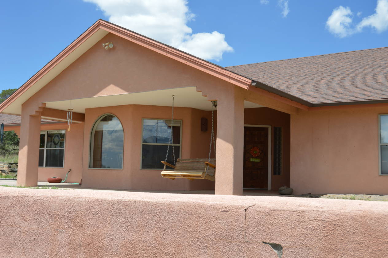 Looking for a place to ride? This is it!! Borders... Silver City, Grant County, New Mexico