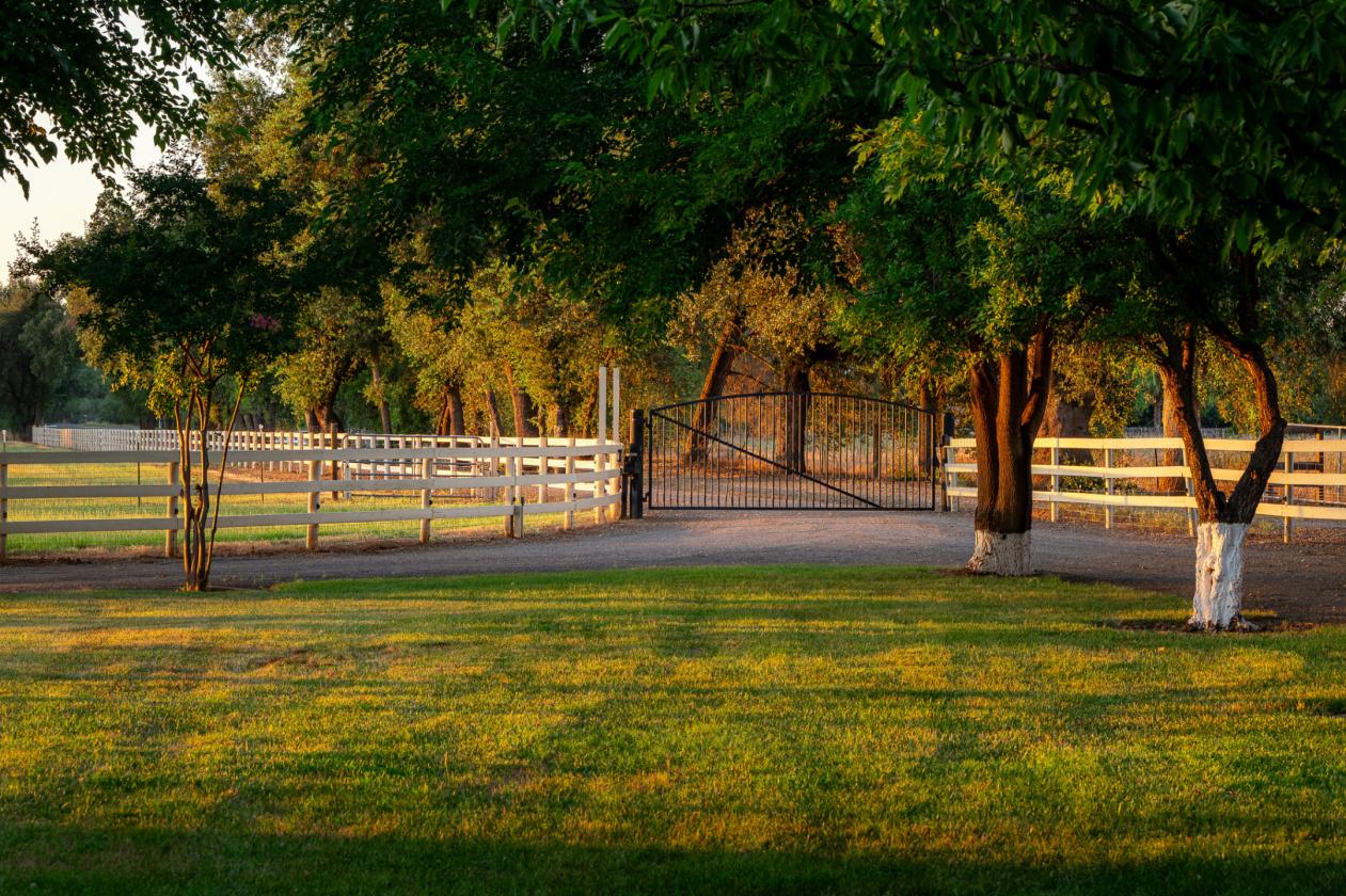 Well | Green Pastures | Barns | Arena |Gated |Oaks - photo 27
