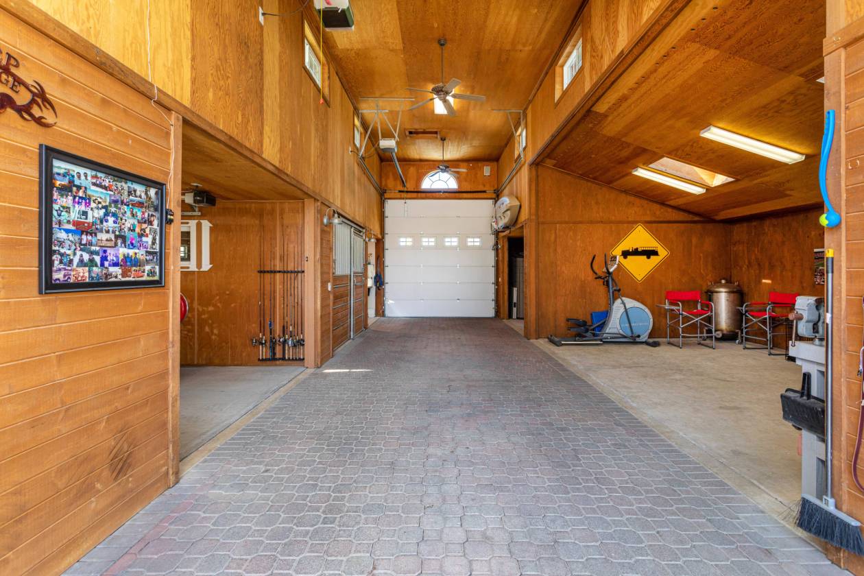 Manageable property that defines Palo Cedro living Palo Cedro, Shasta