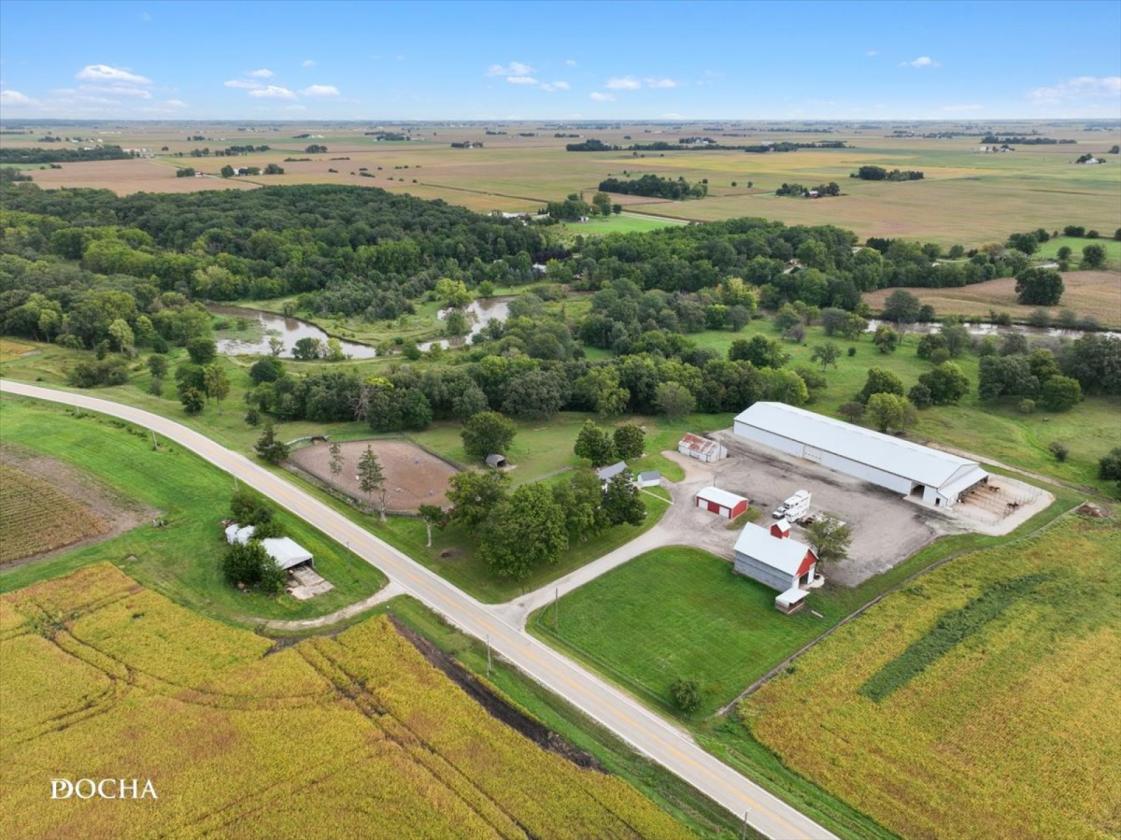 Renovated Farmhouse, Indoor Arena & More! - photo 1