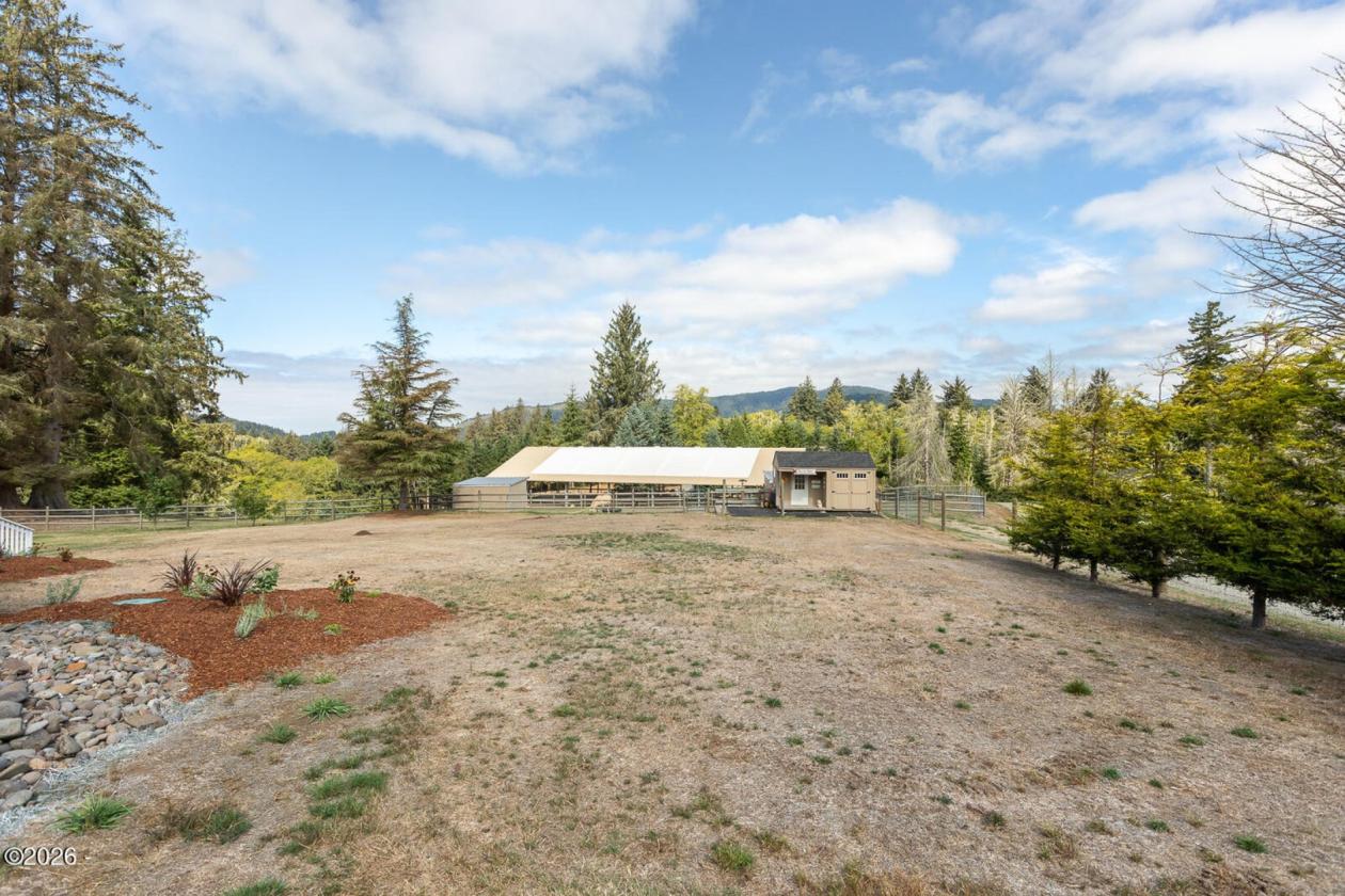 Exceptional Oregon Coast Estate - photo 28