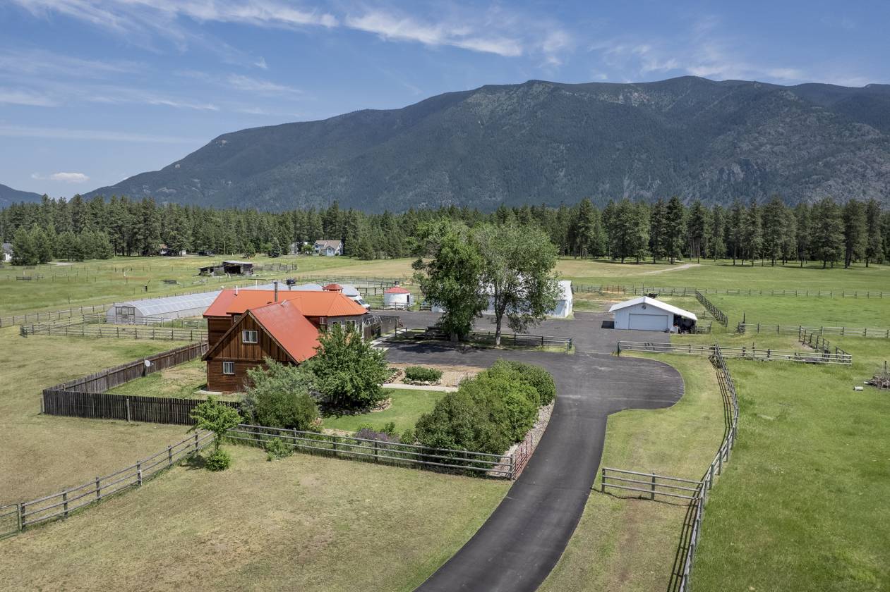 Horse Property for sale.