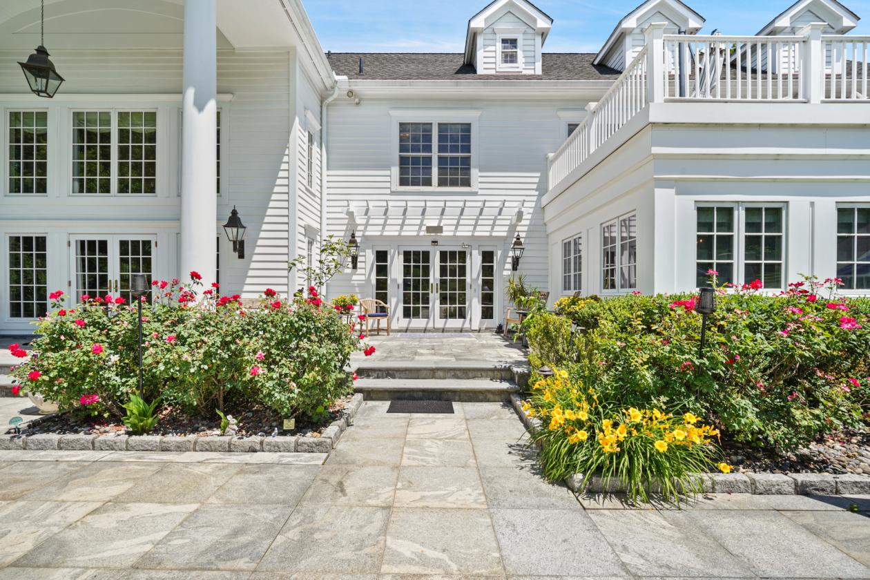 Elegant North Salem Horse Country Estate - photo 25