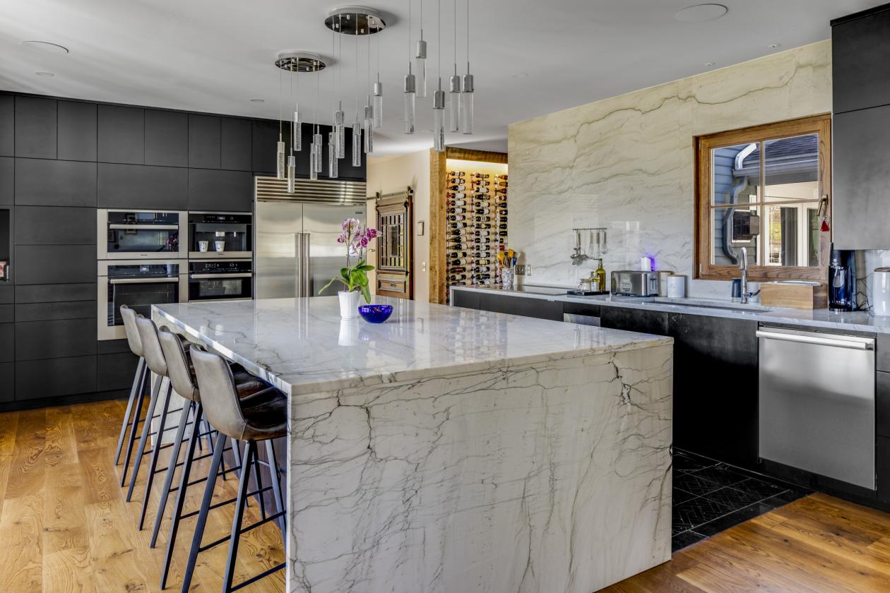 Turnkey Equestrian Estate with Indoor Arena - photo 6