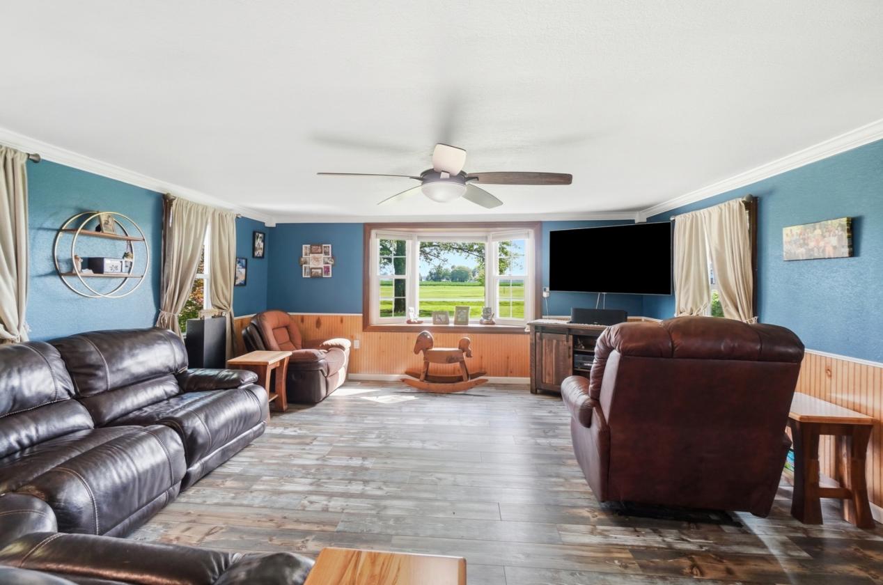 Exceptional Generational Horse Property on 7 Acres - photo 7