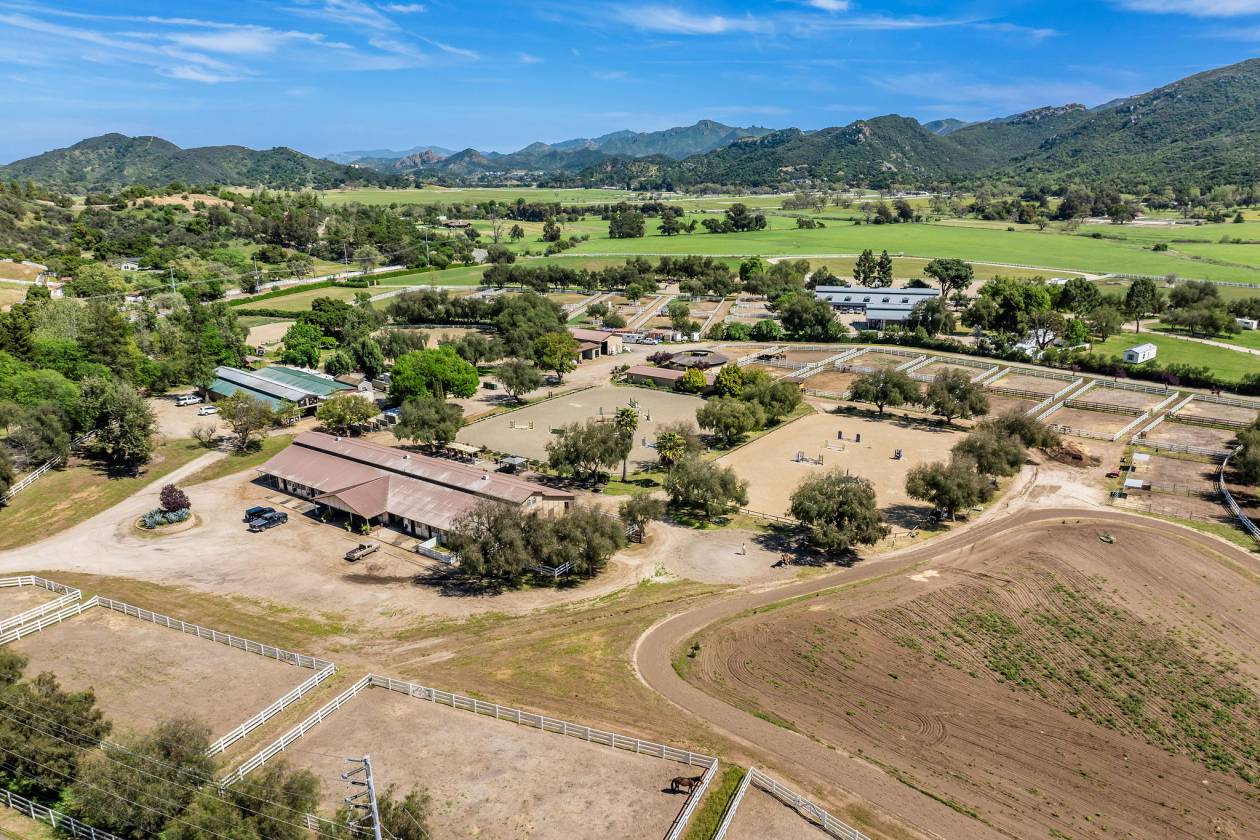 Home & Equestrian Facility-20 Acres-Hidden Valley - photo 6
