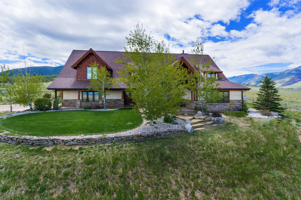 LUXURY MONTANA RANCH WITH MAGNIFICENT VIEWS OF BEARTOOTH MTS. Red