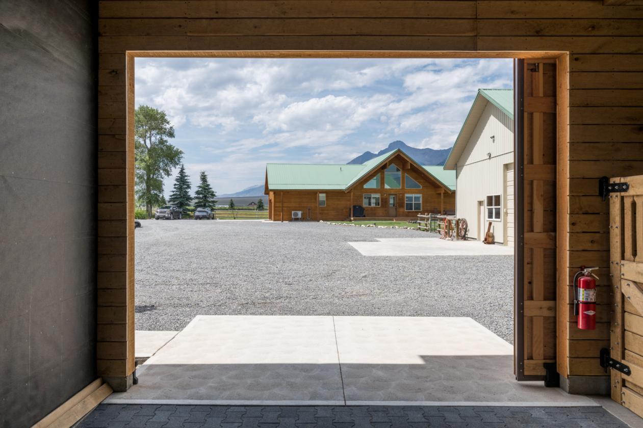 Turnkey Equestrian Estate, Stunning Views - photo 25