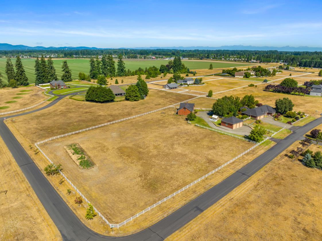 Equestrian Community Estate with Mountain Views - photo 30