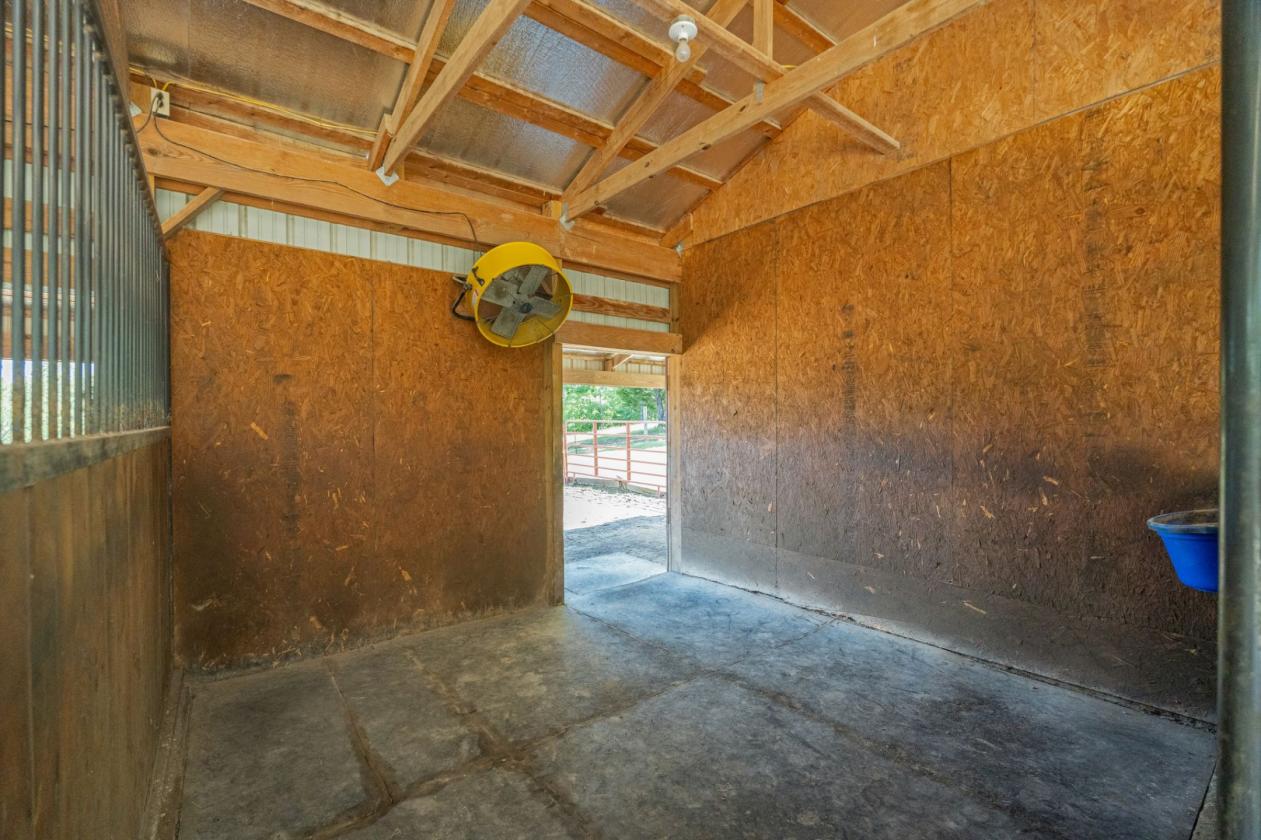 Equestrian Property Bordering National Forest - photo 21
