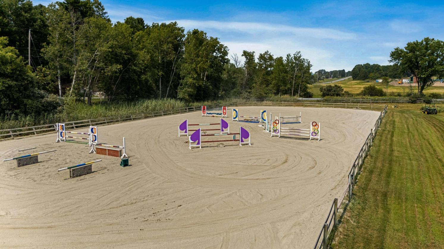 Established Equestrian Facility on 17 Acres - photo 21