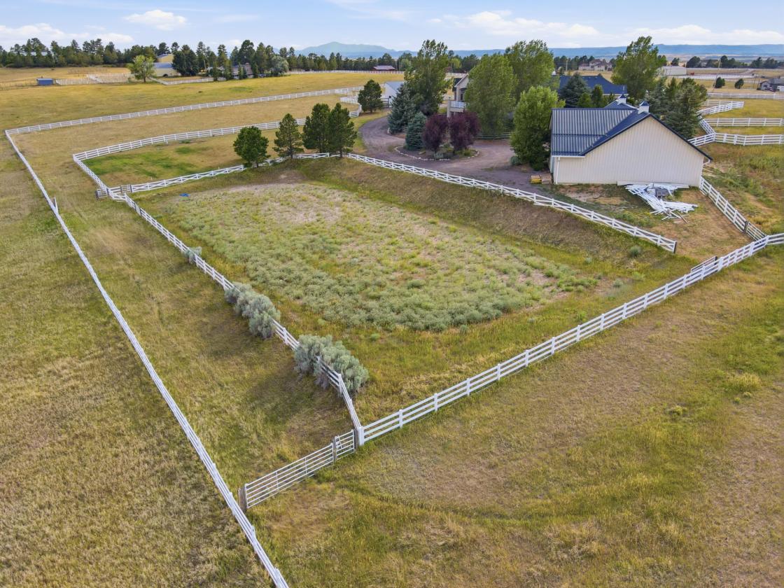 Custom 13.53 Acre Horse Property - photo 29