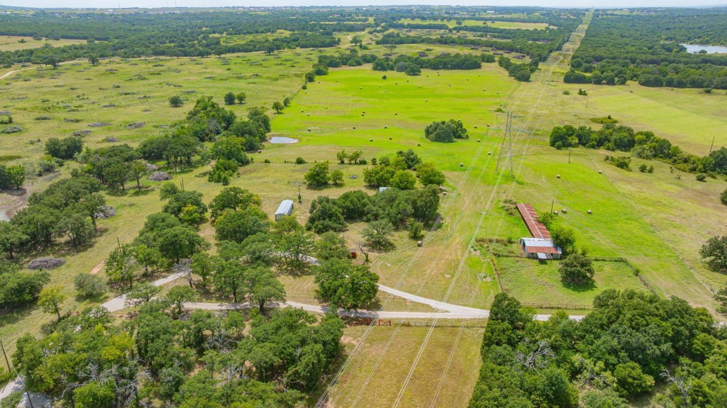 Turnkey Ranch Property With Coastal Fields!! - photo 26