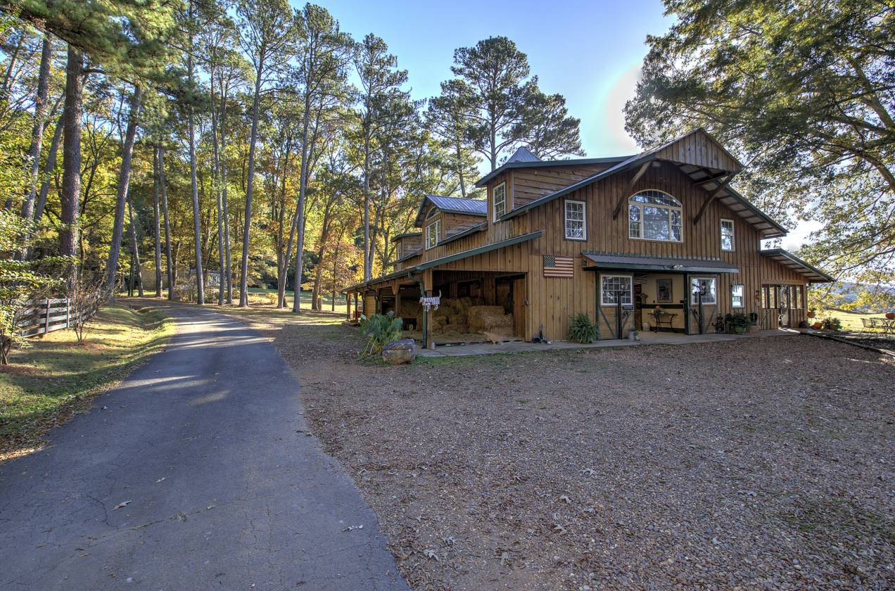 Horse Property for sale.