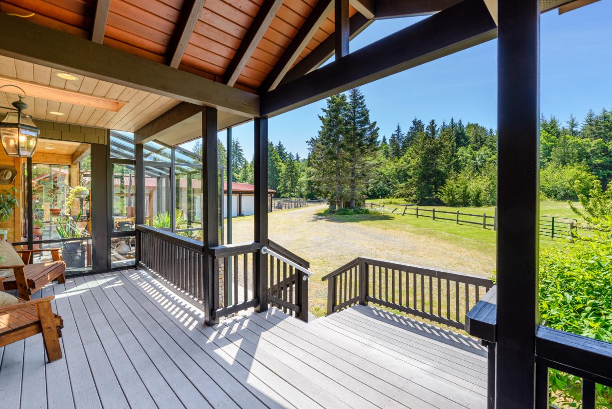Luxury Equestrian Estate w/Beautiful Water Views - photo 5