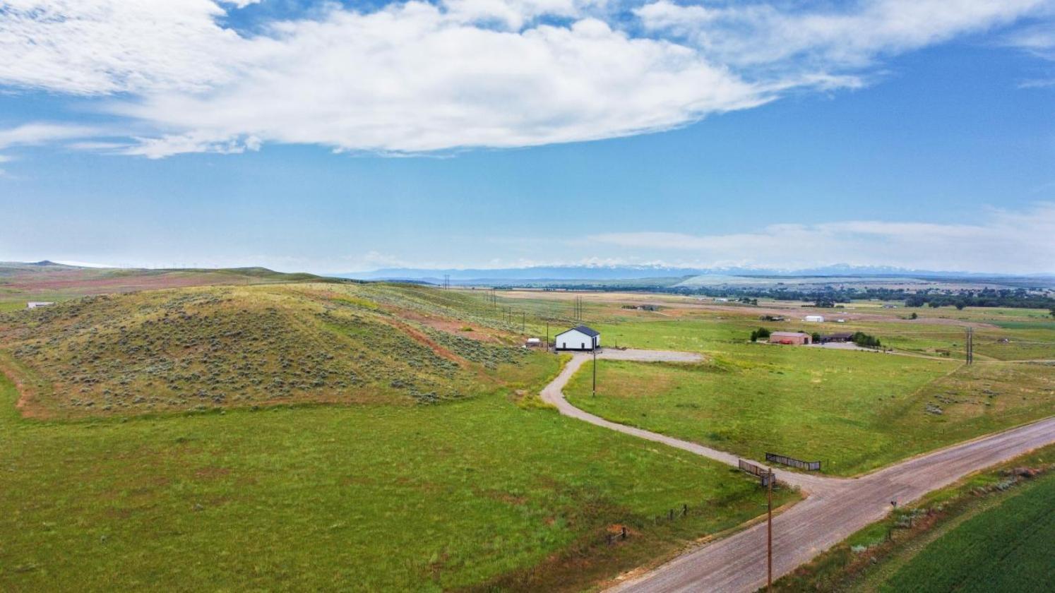 Barndominium with Endless Beartooth Mountain Views - photo 5